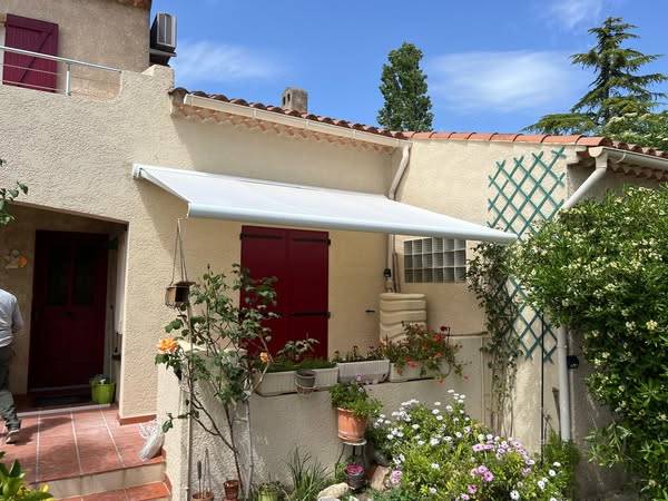 Installation d’un store banne coffre intégral à Roquevaire