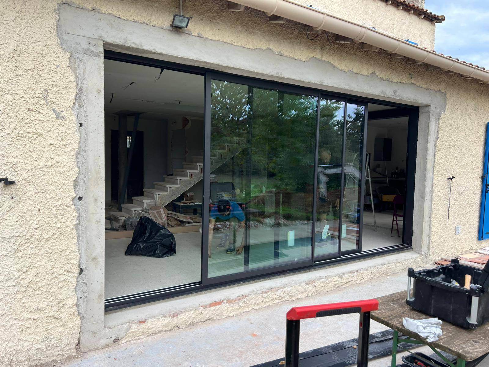 Entreprise de menuiserie pour pose de baies coulissantes à Gemenos