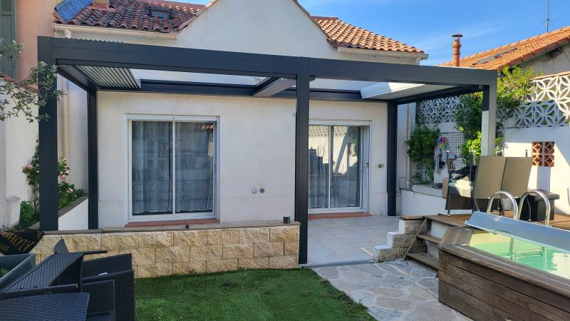 Les pergolas bioclimatiques de GRAND SUD FENÊTRES