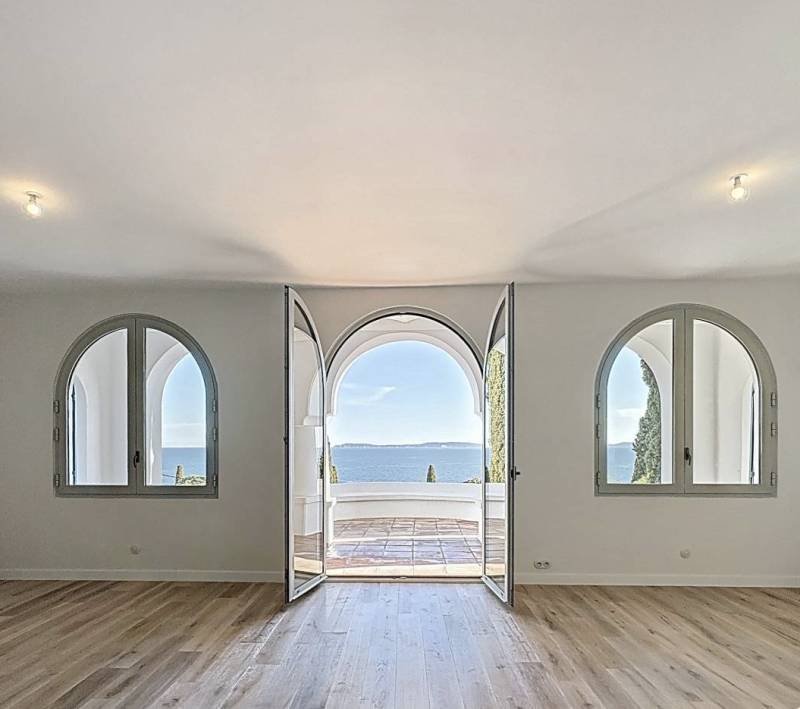 Fenêtres cintrées en aluminium à saint tropez