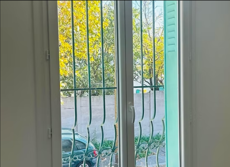 Pose et installation de fenêtres en PVC à Marseille