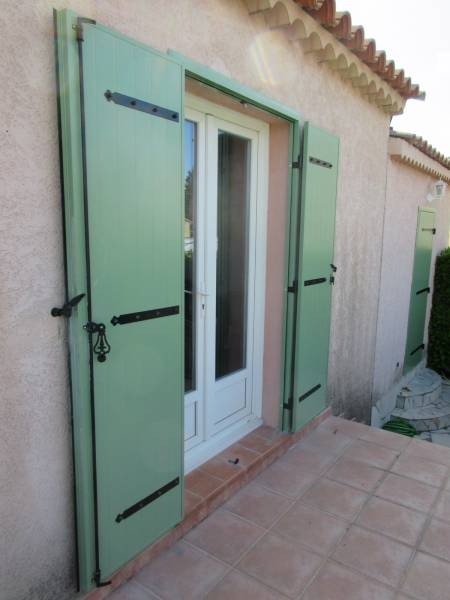 Réalisation d'une installation de fenêtres et portes fenêtres pvc blanc  à Marseille 13007