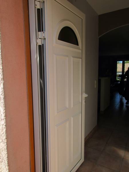 Fourniture et pose d'une porte d'entrée à Marseille 7