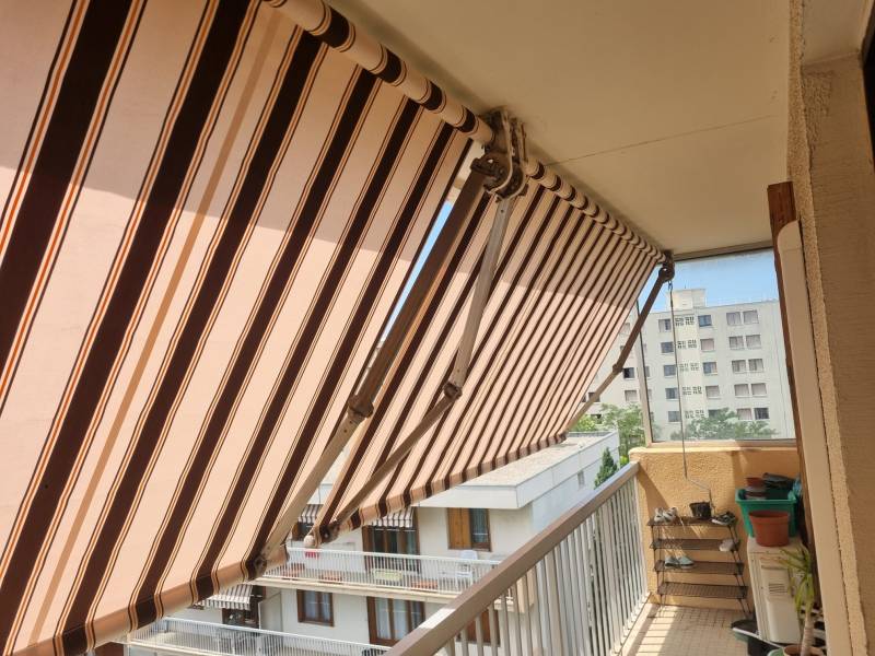 Rénovation d'un store banne à Marseille