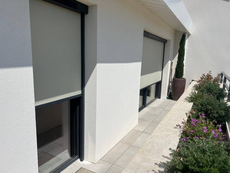 Profitez de votre terrasse avec style et confort à Aubagne