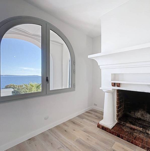 Fenêtre cintrée alu gris clair saint tropez