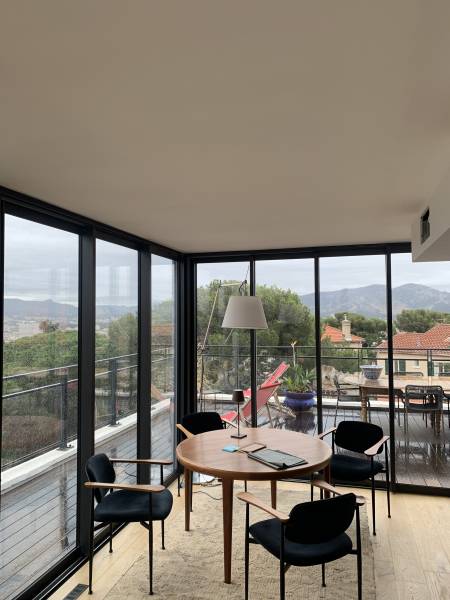 Pose d'une véranda sur un toit terrasse à Périer, dans le 8ème arrondissement de Marseille